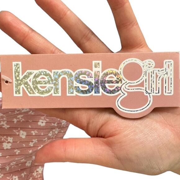 NWT Kensie Girls Floral Ribbed Button Up Short Sleeve Blouse - Picture 4 of 5